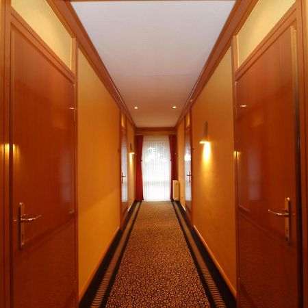 Hotel Matthias Gnarrenburg エクステリア 写真