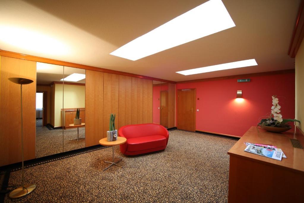 Hotel Matthias Gnarrenburg エクステリア 写真