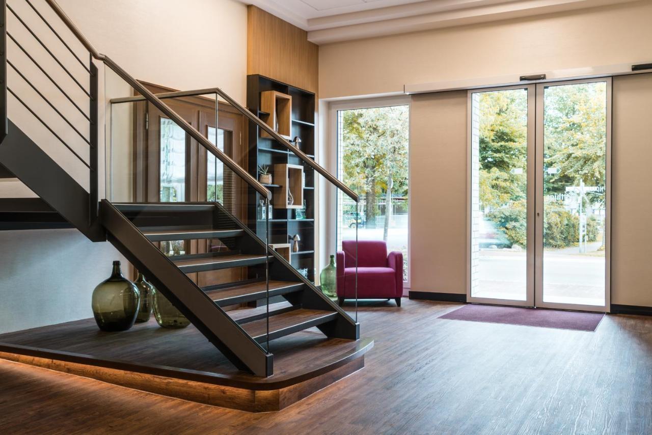 Hotel Matthias Gnarrenburg エクステリア 写真
